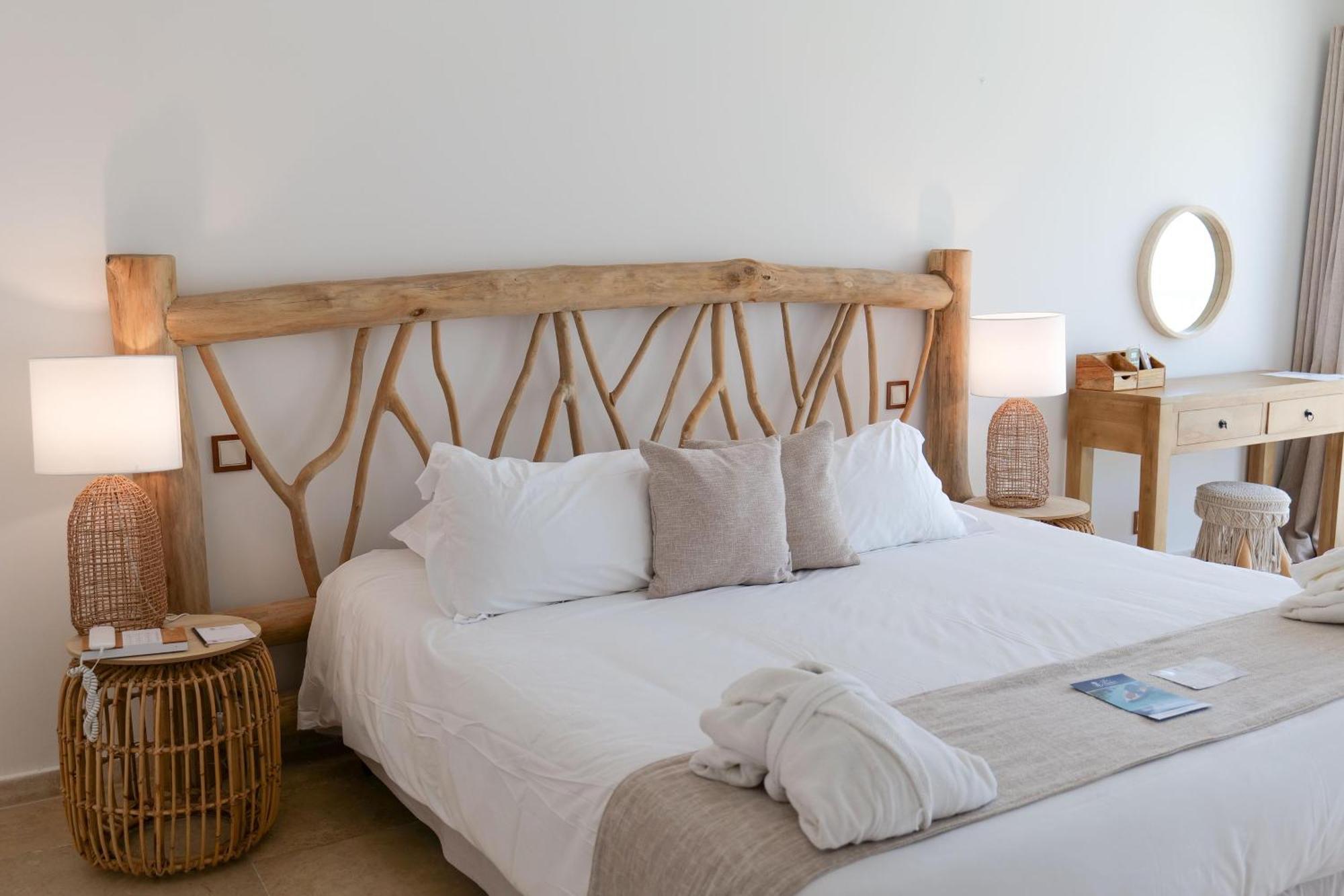 Hotel Le Roi Theodore & Spa Porto-Vecchio  Exterior photo